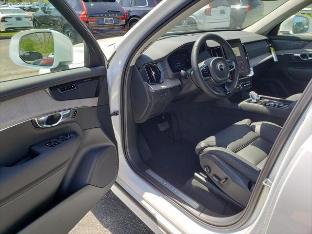 new 2025 Volvo XC90 Plug-In Hybrid car, priced at $82,405