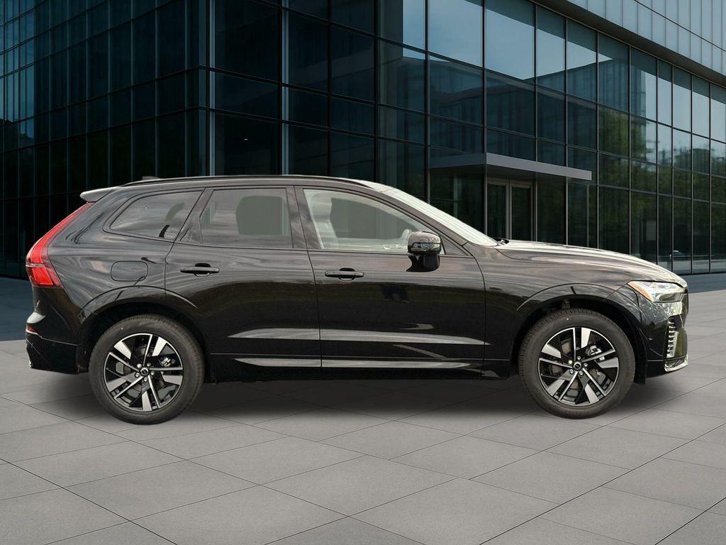 new 2026 Volvo XC60 car, priced at $58,360