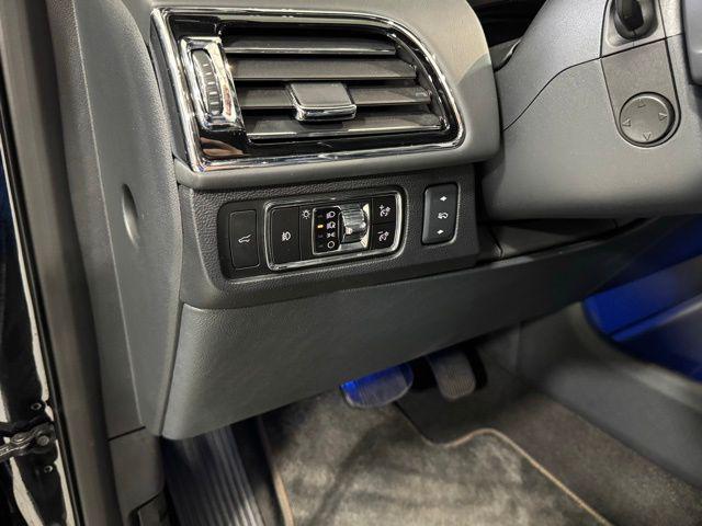 used 2023 Lincoln Navigator car, priced at $76,999
