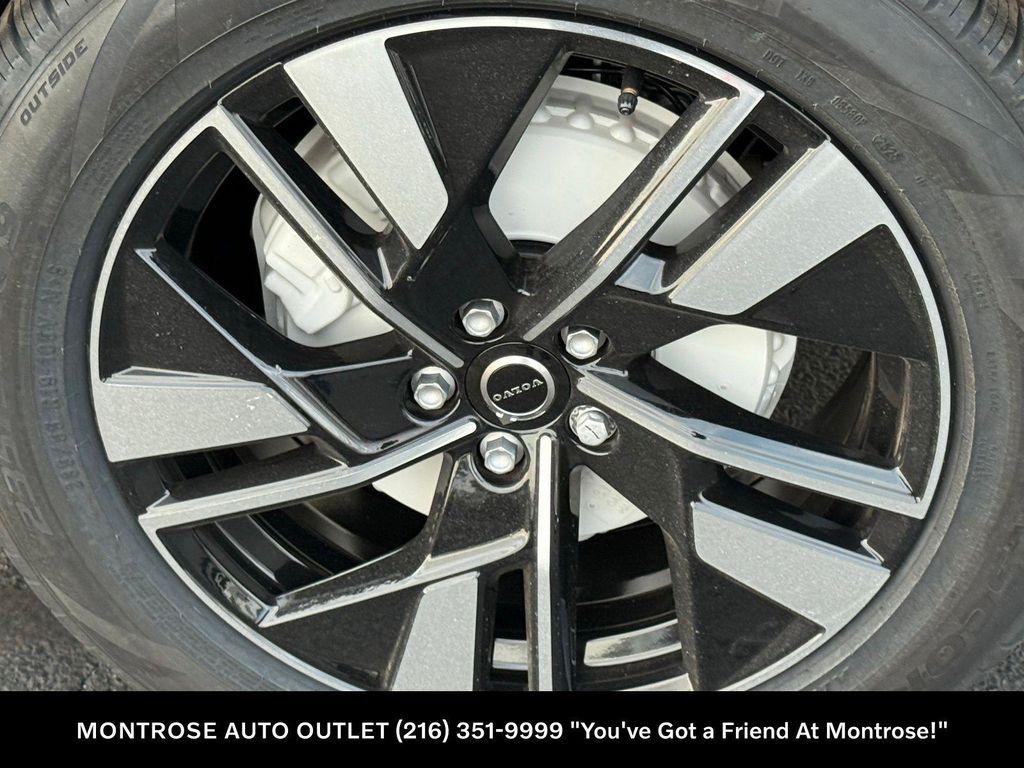 new 2026 Volvo XC60 car, priced at $58,360