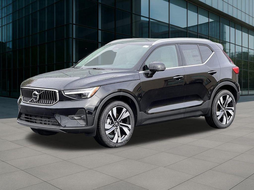 new 2025 Volvo XC40 car