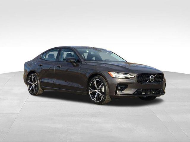 new 2024 Volvo S60 car, priced at $44,825