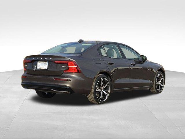 new 2024 Volvo S60 car, priced at $44,825