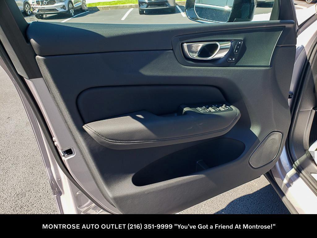 new 2026 Volvo XC60 car, priced at $57,985