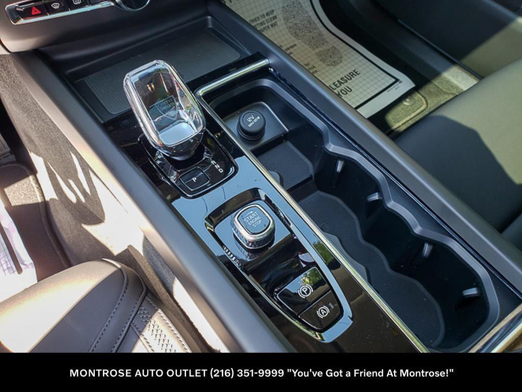 new 2026 Volvo XC60 car, priced at $57,985