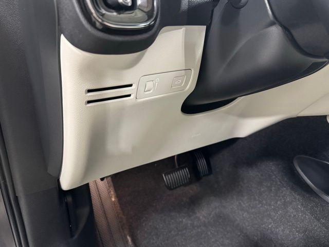 used 2019 Volvo XC40 car, priced at $21,999