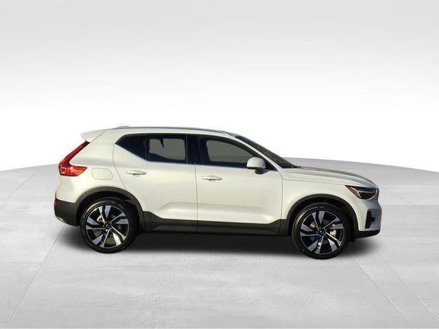 new 2024 Volvo XC40 car, priced at $50,775