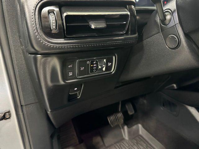 used 2022 Lincoln Nautilus car, priced at $35,699