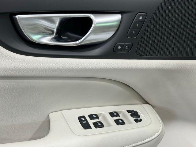 new 2024 Volvo S60 car, priced at $51,125