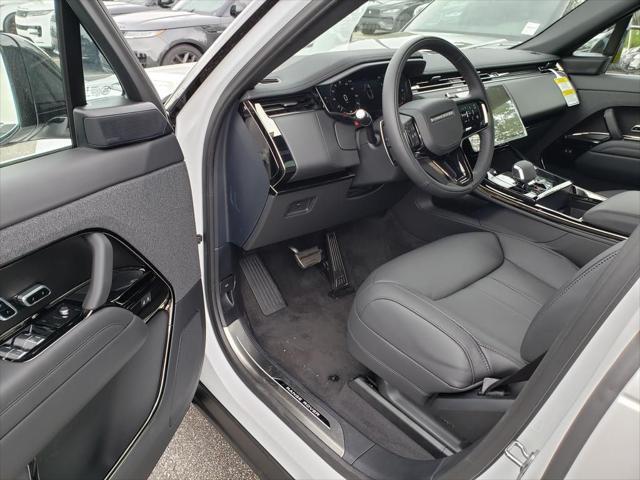 new 2025 Land Rover Range Rover Sport car