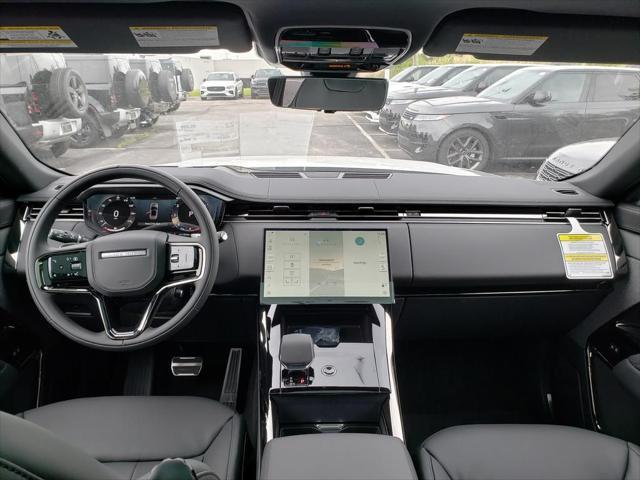 new 2025 Land Rover Range Rover Sport car