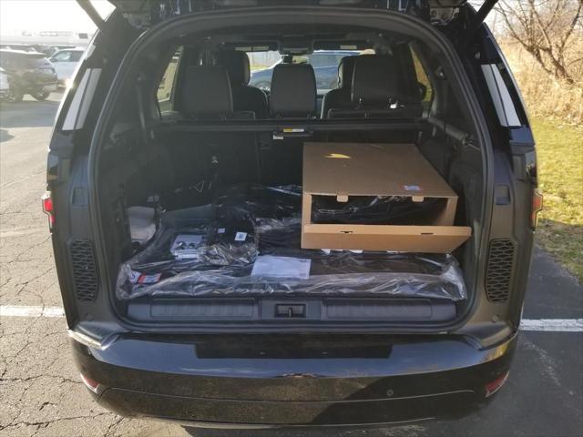 new 2025 Land Rover Discovery car, priced at $75,218