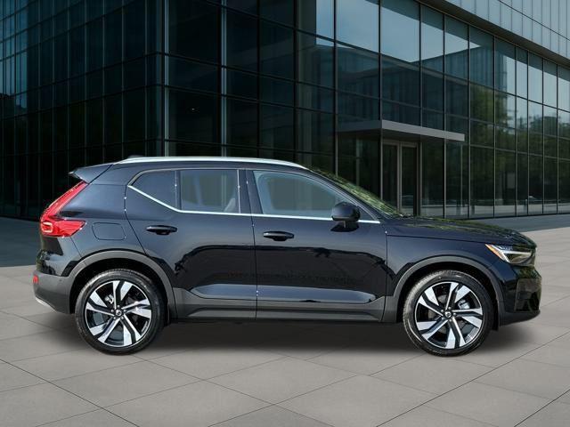 new 2024 Volvo XC40 car, priced at $50,885