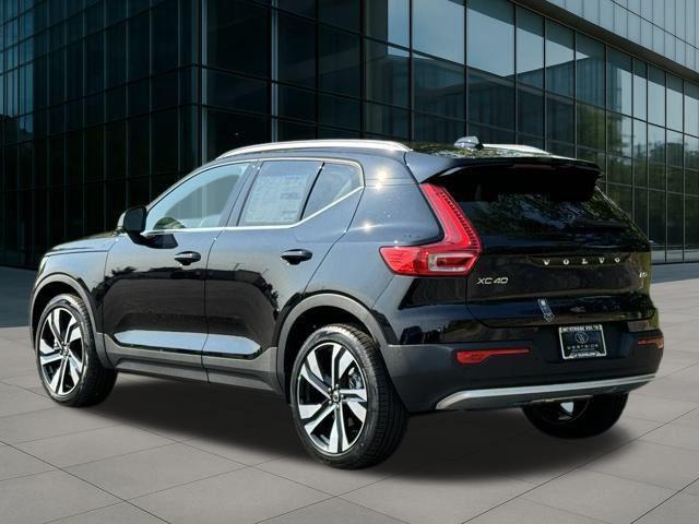 new 2024 Volvo XC40 car, priced at $50,885