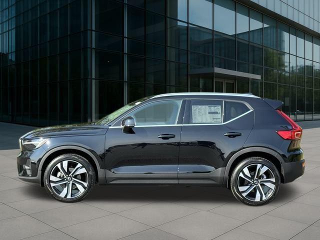 new 2024 Volvo XC40 car, priced at $50,885