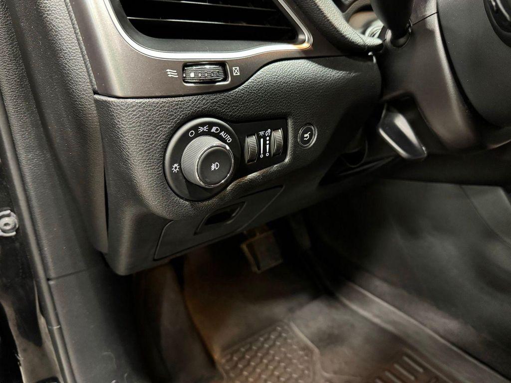 used 2019 Jeep Cherokee car, priced at $13,688