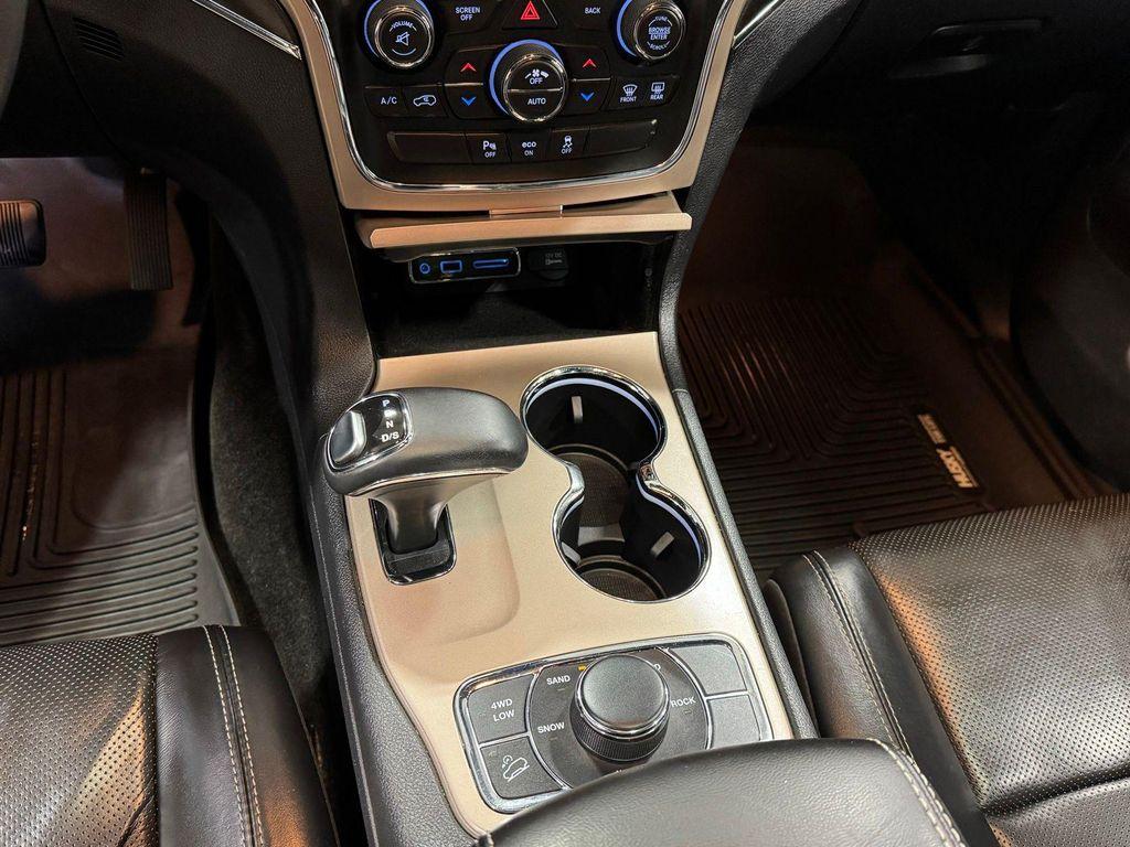 used 2015 Jeep Grand Cherokee car, priced at $14,119
