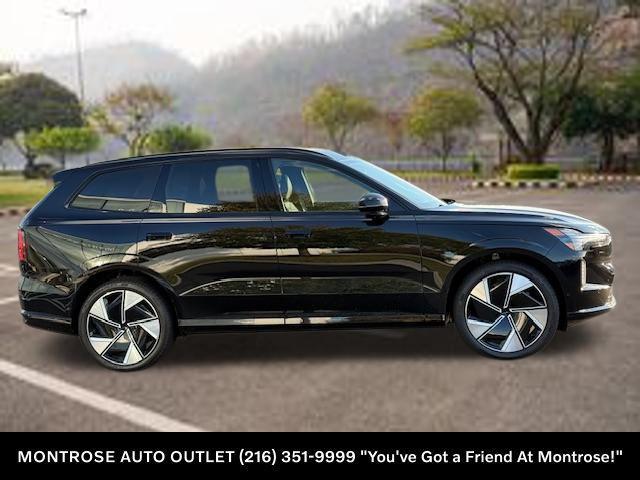 new 2025 Volvo EX90 car, priced at $92,675