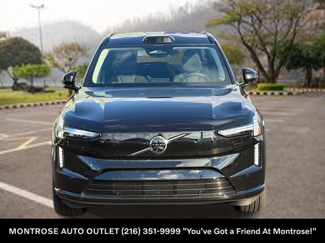 new 2025 Volvo EX90 car, priced at $92,675