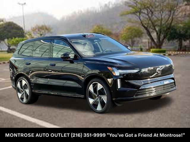 new 2025 Volvo EX90 car, priced at $92,675