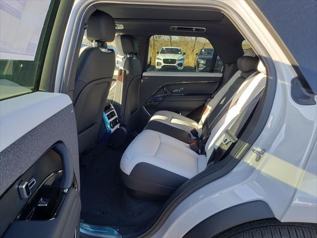 new 2025 Land Rover Range Rover Sport car, priced at $107,400