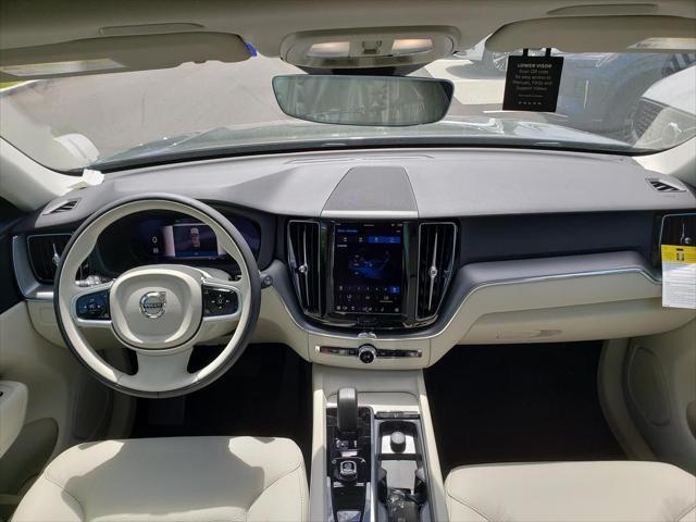 new 2025 Volvo XC60 car