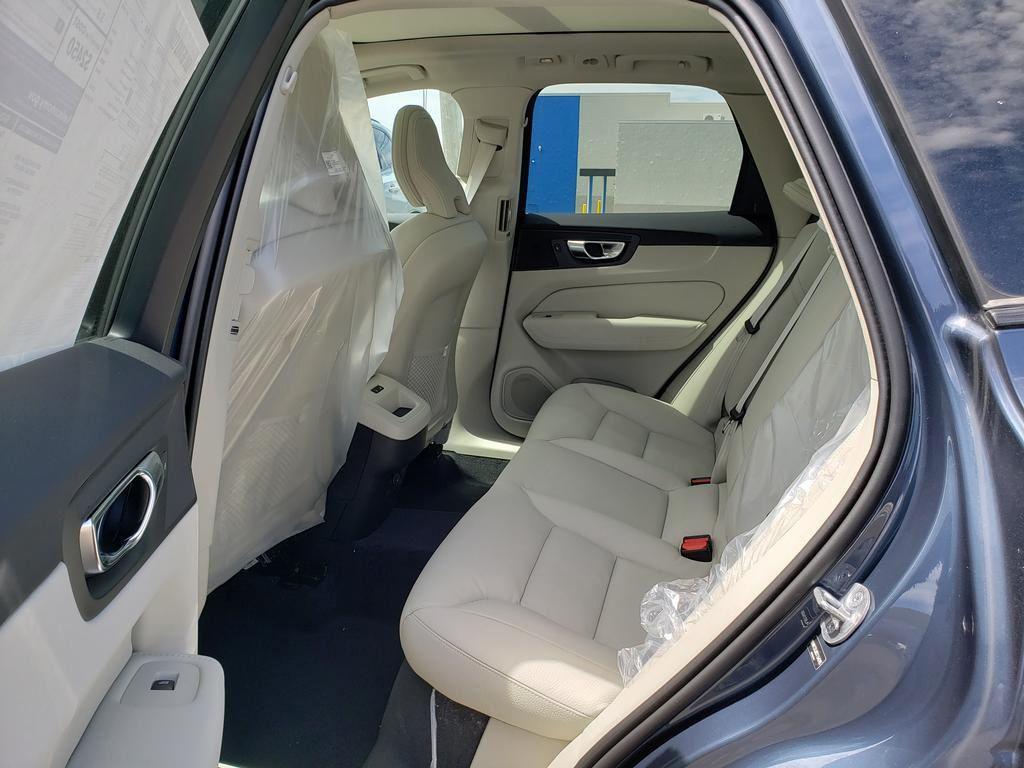 new 2025 Volvo XC60 car, priced at $51,450