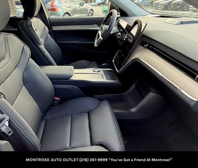 new 2025 Volvo EX90 car, priced at $93,840
