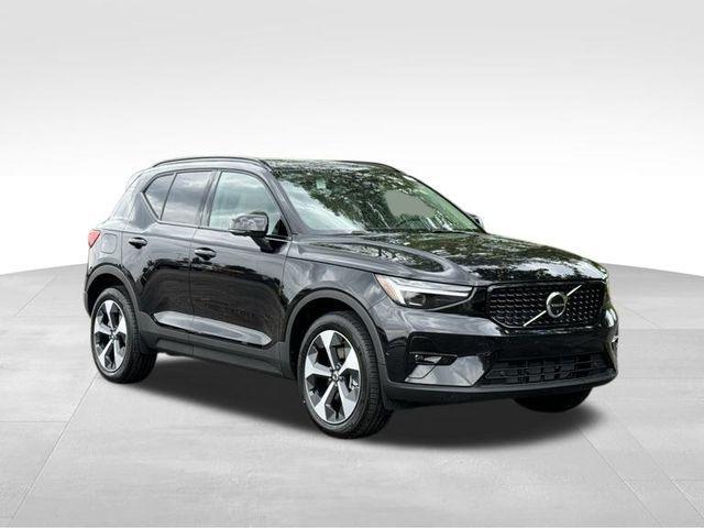 new 2025 Volvo XC40 car, priced at $49,565