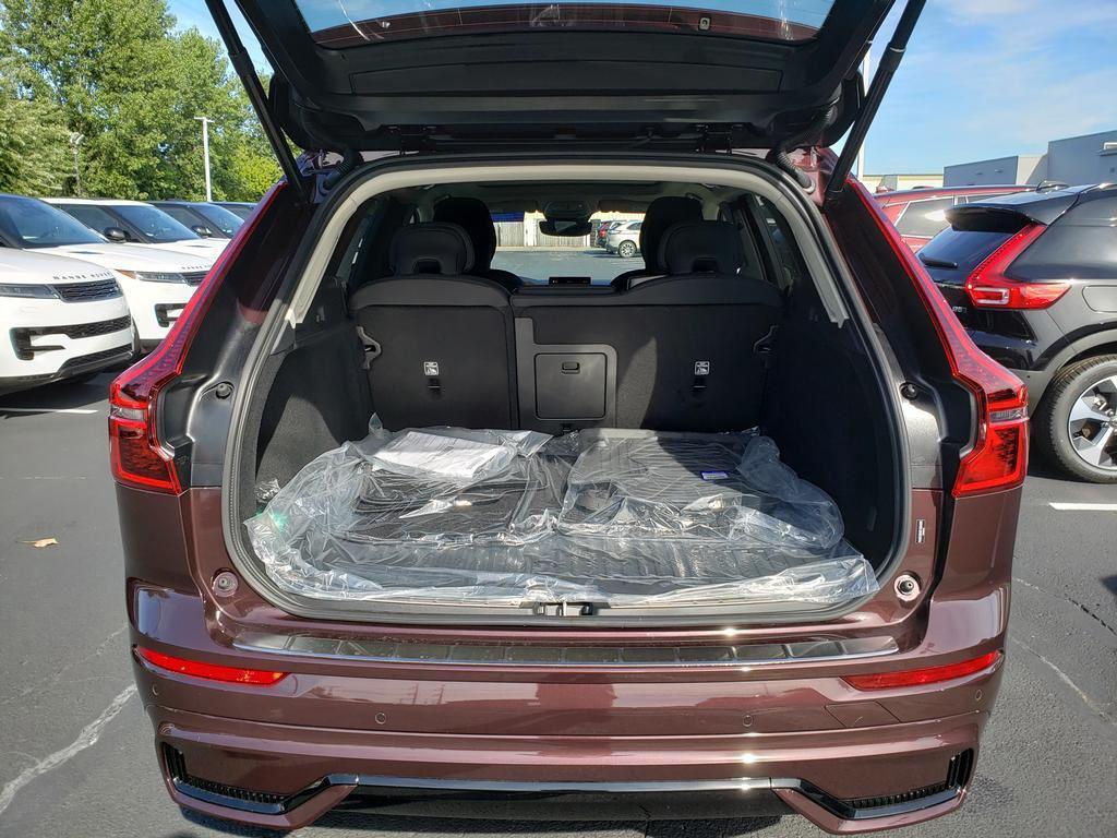 new 2026 Volvo XC60 car, priced at $58,360