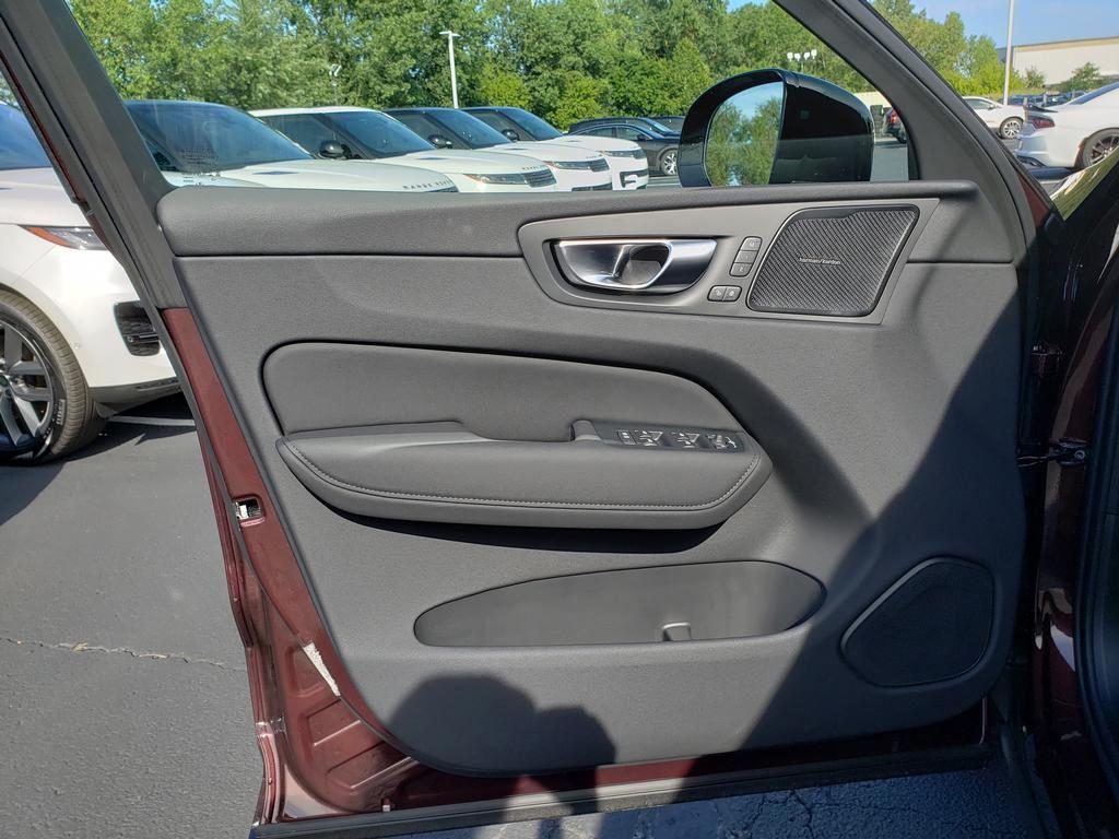 new 2026 Volvo XC60 car, priced at $58,360