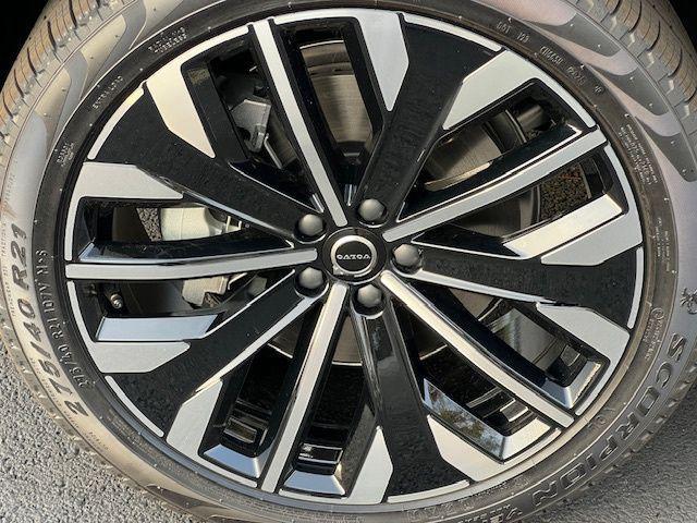 new 2025 Volvo XC90 car, priced at $69,245