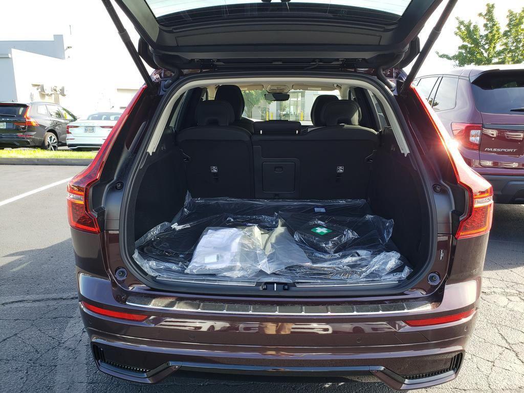 new 2026 Volvo XC60 car, priced at $58,360
