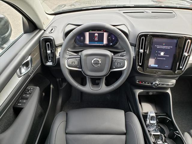 new 2025 Volvo XC40 car, priced at $52,235