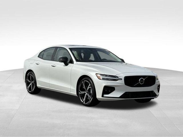 new 2024 Volvo S60 car, priced at $51,925