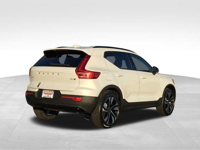 new 2024 Volvo XC40 car, priced at $49,720