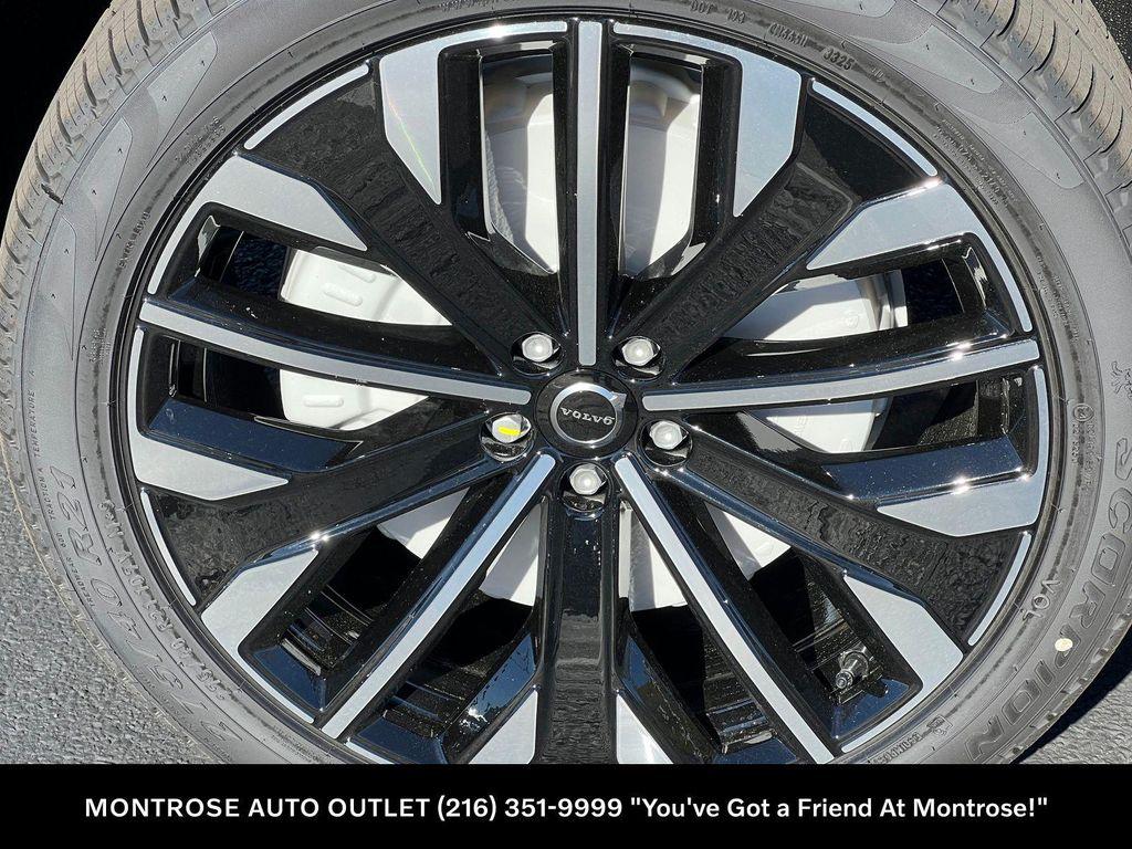 new 2026 Volvo XC90 car, priced at $75,950
