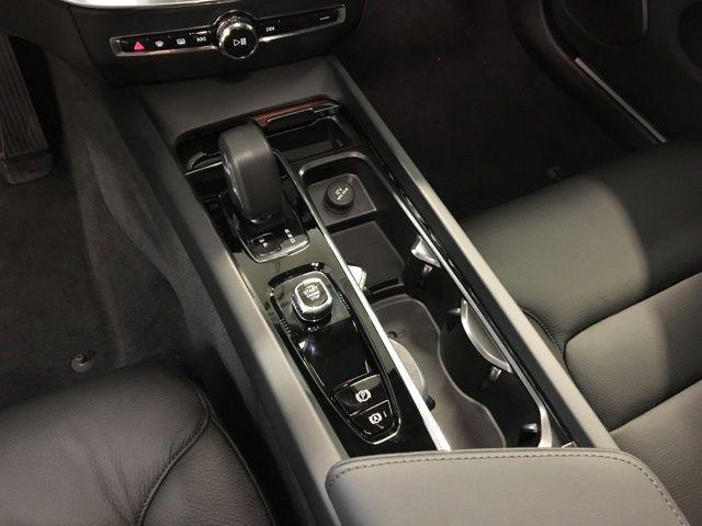 new 2024 Volvo S60 car, priced at $52,795
