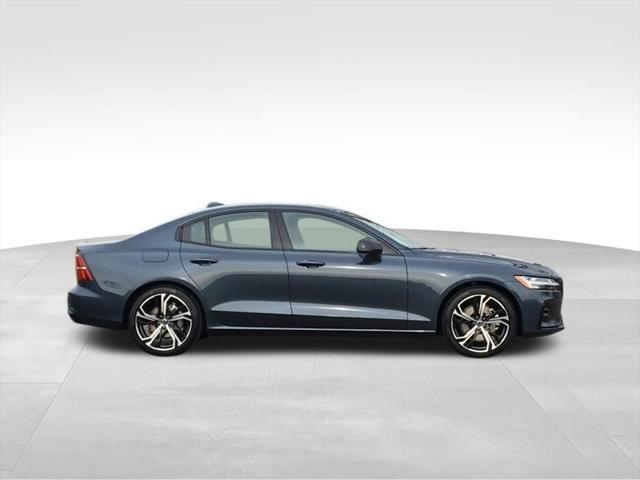 new 2024 Volvo S60 car, priced at $52,795