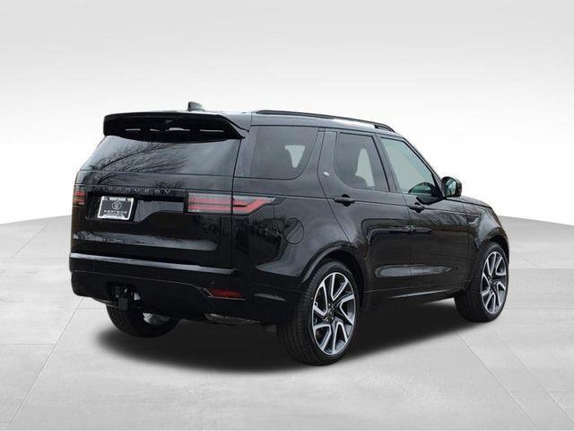 new 2024 Land Rover Discovery car, priced at $79,808