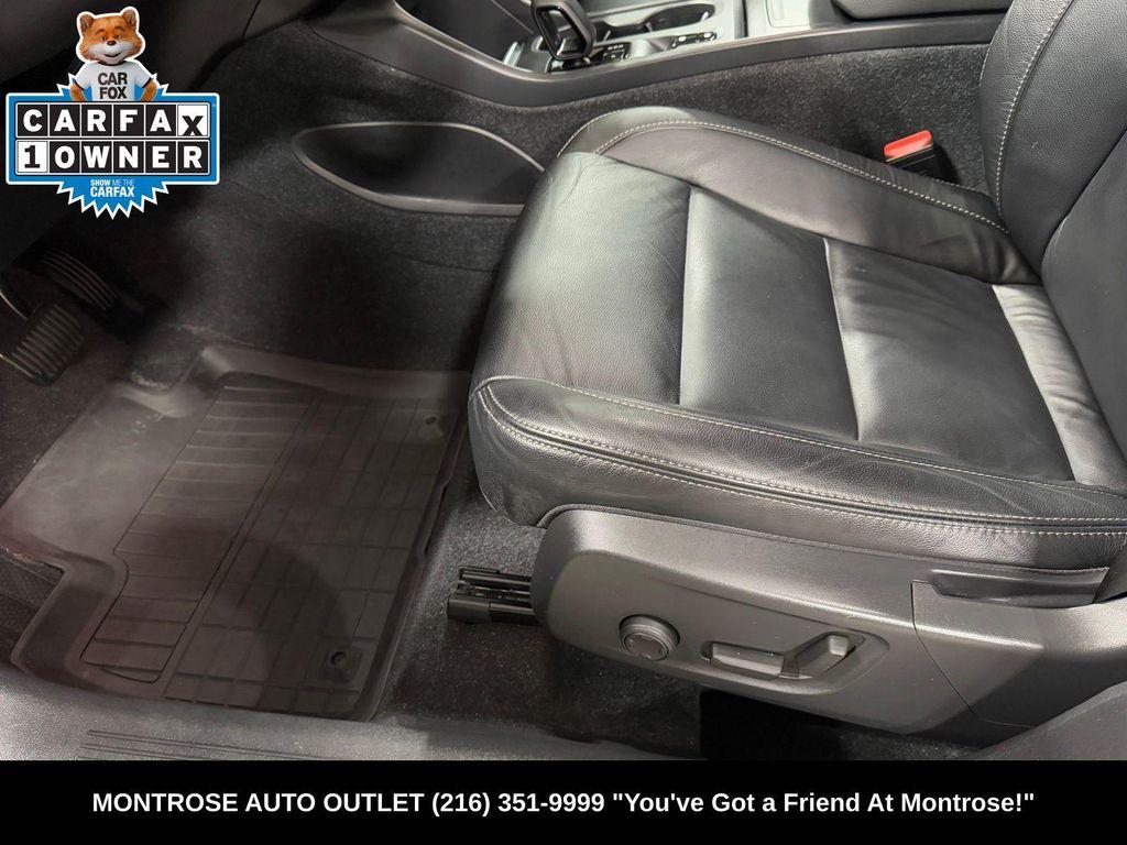 used 2023 Volvo XC40 car, priced at $26,598
