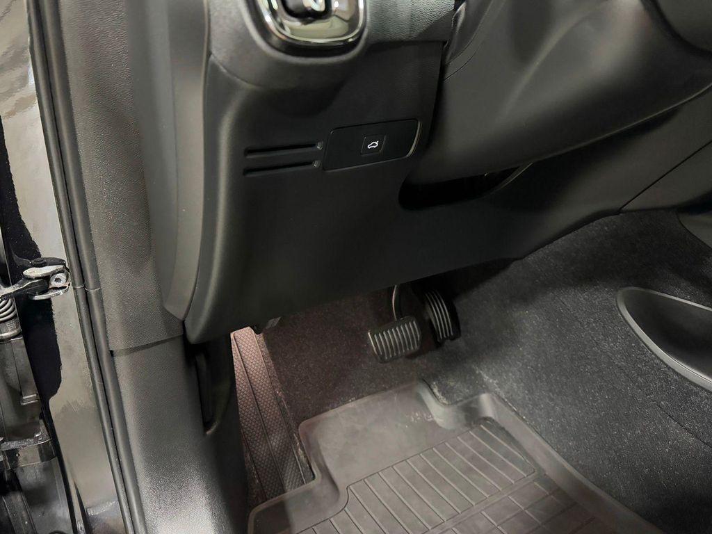 used 2023 Volvo XC40 car, priced at $26,872