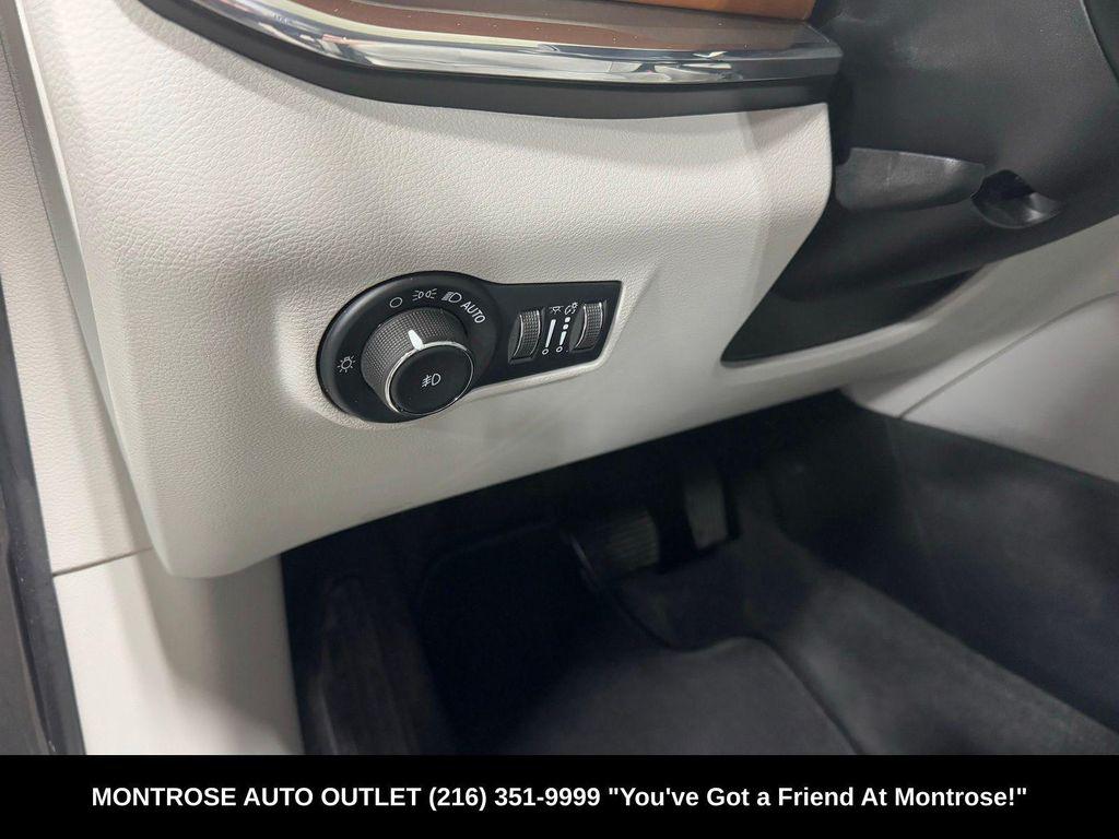 used 2022 Jeep Compass car, priced at $21,390