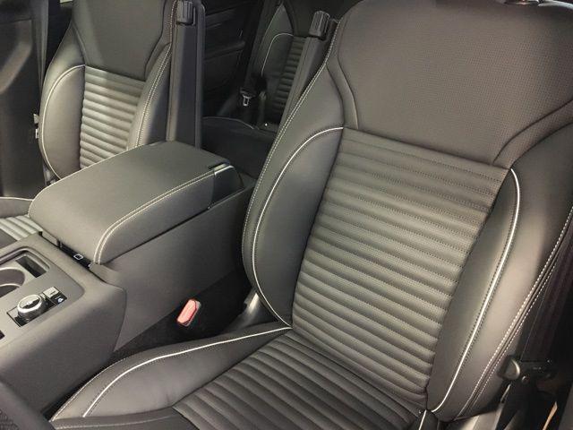 new 2024 Land Rover Discovery car, priced at $68,482