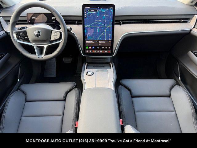 new 2025 Volvo EX90 car, priced at $87,675