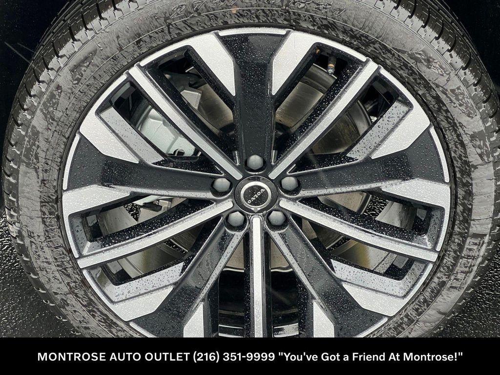 new 2026 Volvo XC90 car, priced at $75,155