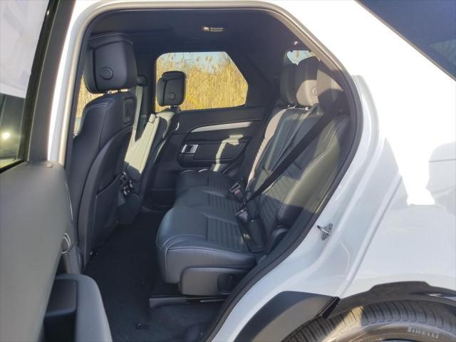 new 2025 Land Rover Discovery car, priced at $79,768