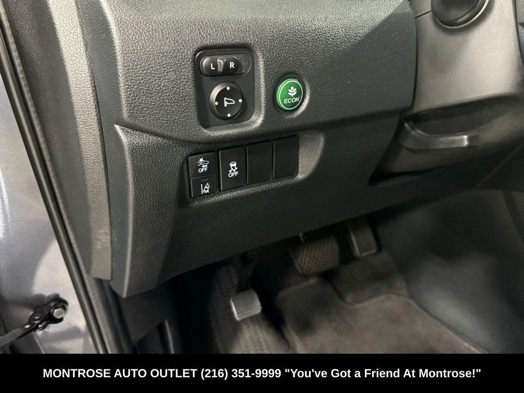 used 2022 Honda Pilot car, priced at $29,994