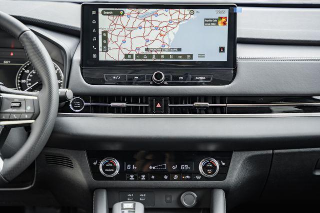 new 2025 Mitsubishi Outlander car, priced at $37,060