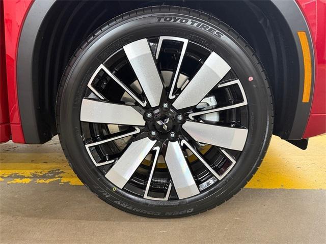 new 2025 Mitsubishi Outlander car, priced at $45,390